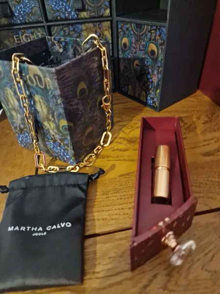 General “Waifs and Strays” Beauty Advent Calendar opening thread 2024