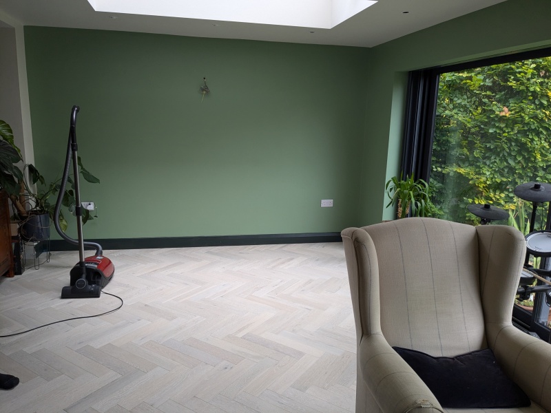 FB Breakfast room green