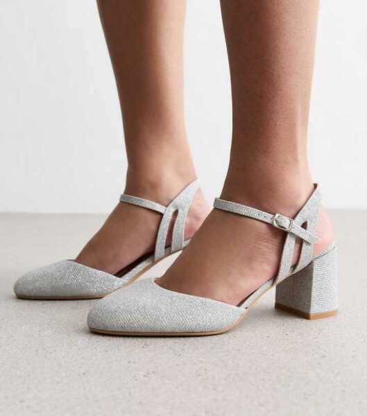 Comfortable low heel wide fit shoes .... that look dressy?