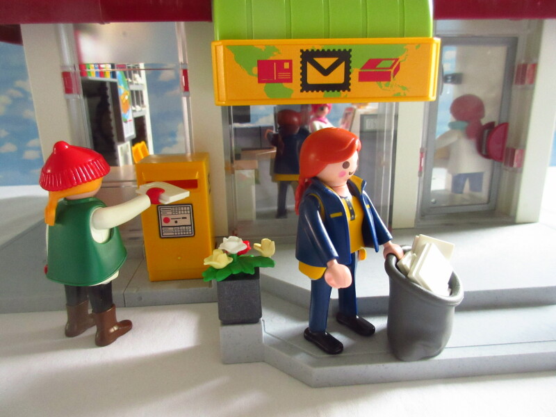 It's advent for the Playmobil people in our house...