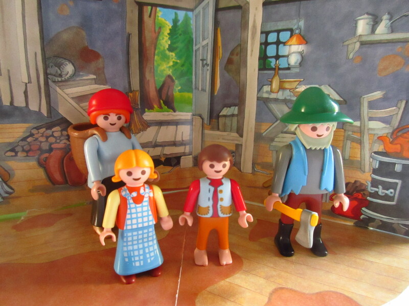 It's advent for the Playmobil people in our house...