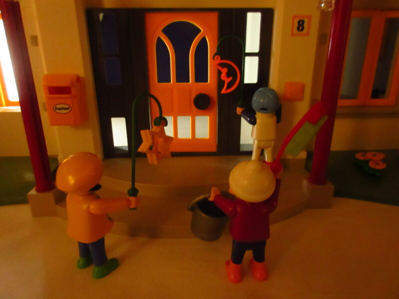 It's advent for the Playmobil people in our house...