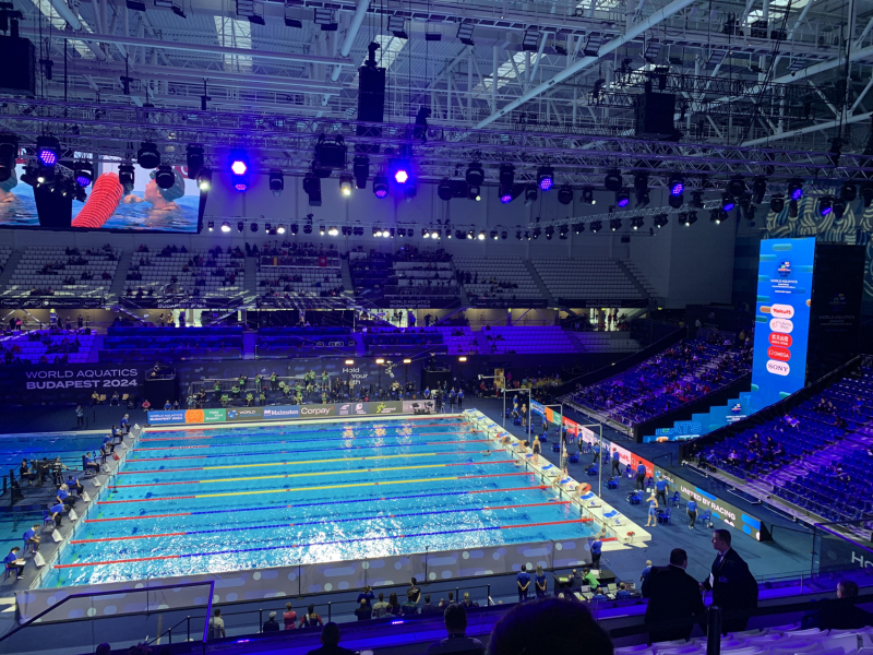 Poolside chat- continues here 😁