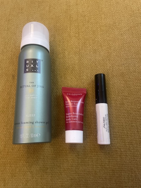 General “Waifs and Strays” Beauty Advent Calendar opening thread 2024