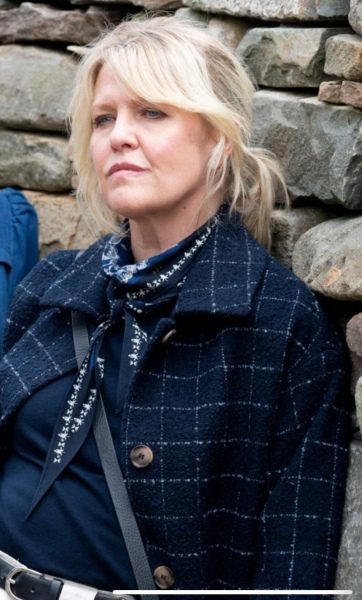 Ashley Jensen's coat in Shetland