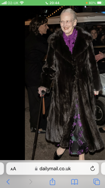 Royal Style: Welcome to the Court of the Dragon Queen!