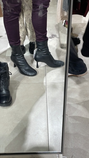 Help, I need Davina’s boots!