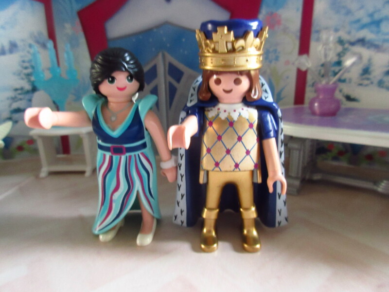 It's advent for the Playmobil people in our house...