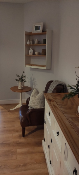 This diagonal wall
