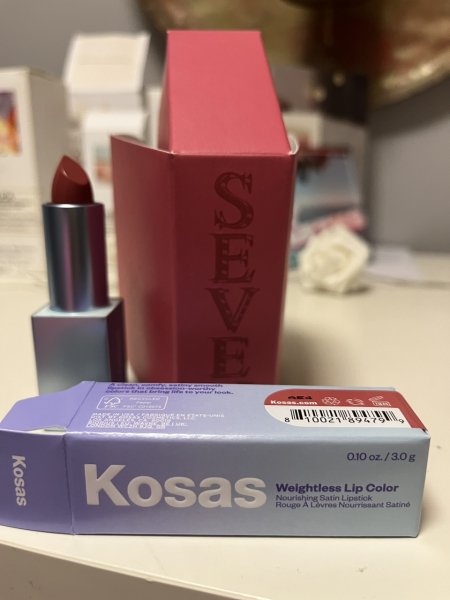 General “Waifs and Strays” Beauty Advent Calendar opening thread 2024