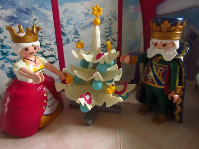 It's advent for the Playmobil people in our house...