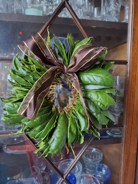 Making your own wreath