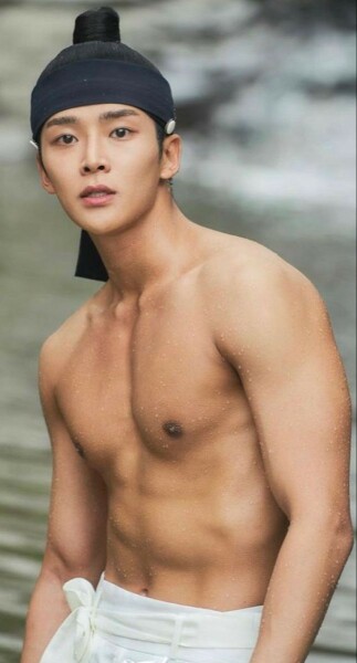 MsLatté’s Daebak Cybercafé (Kdrama addicts #48: Time for all the seasonal goodies, advent surprises and the weighing of the year’s dramas for the vote-off. Lazy holding title because I dropped the ball 😄