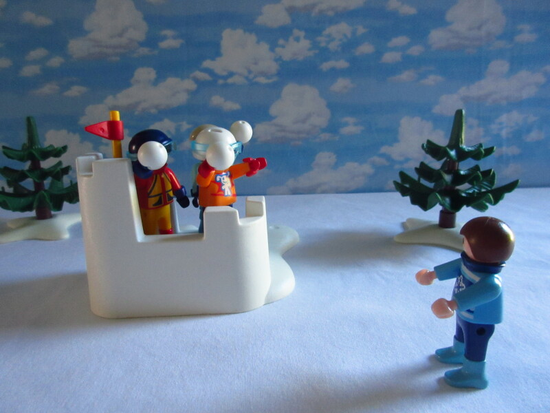 It's advent for the Playmobil people in our house...