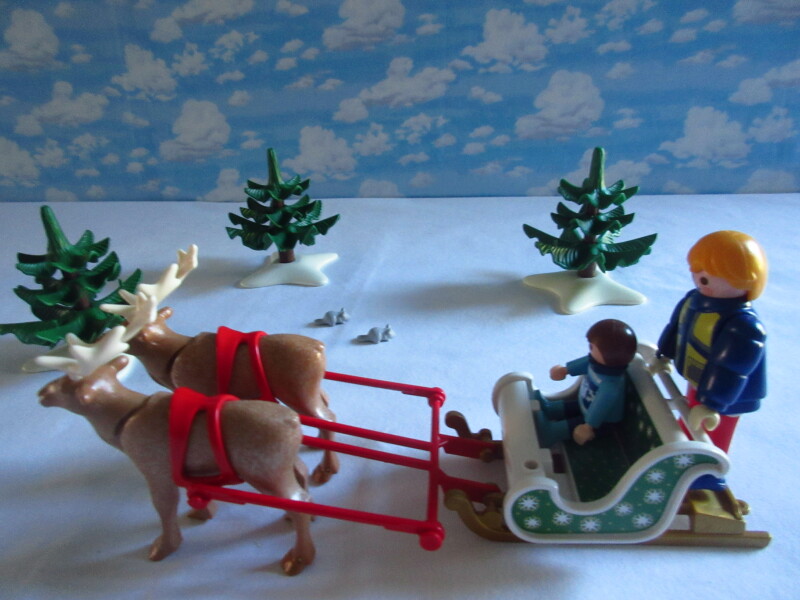 It's advent for the Playmobil people in our house...