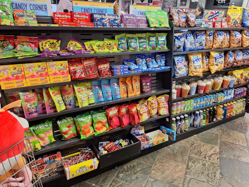 Thread 15 - the one where IT'S DECEMBER!