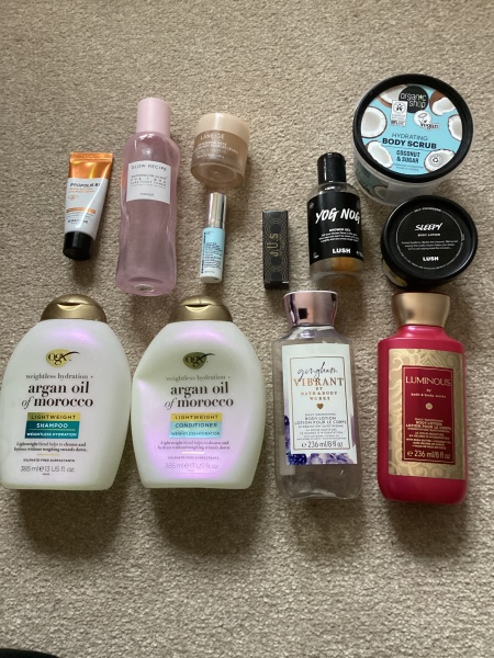 Tempted by beauty treats? Addicted to buying beauty products? Is your collection bursting with favourites? Join fellow beauty lovers in this supportive group!