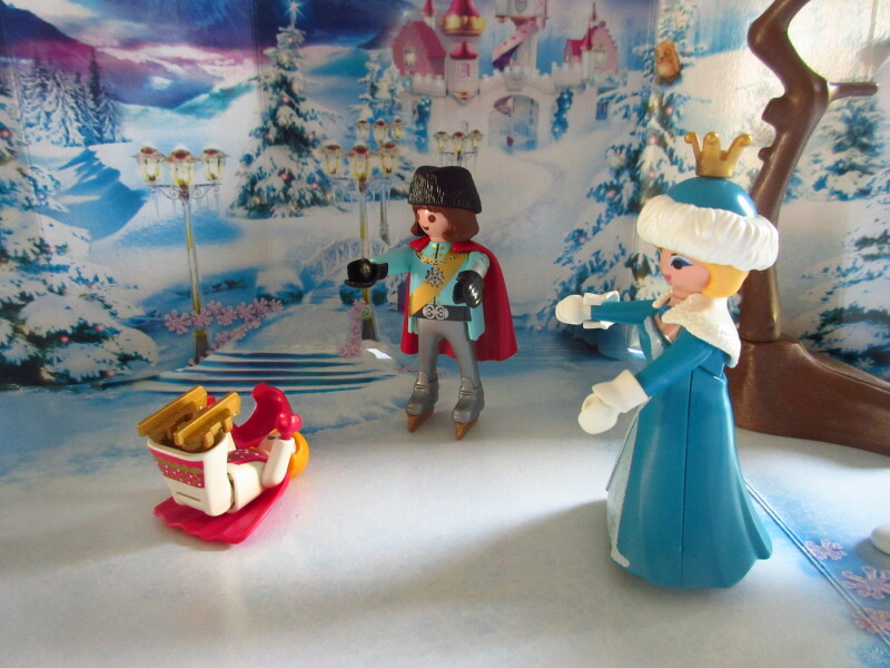 It's advent for the Playmobil people in our house...