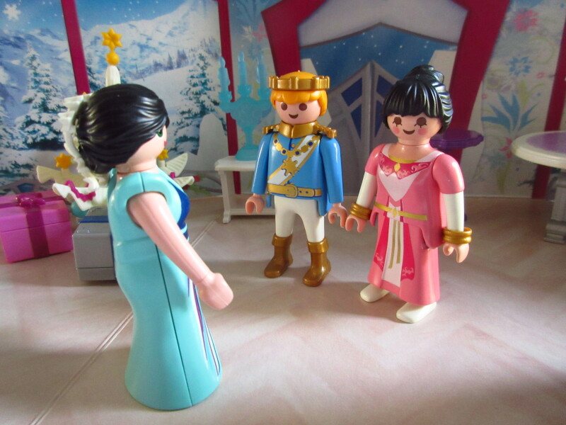 It's advent for the Playmobil people in our house...