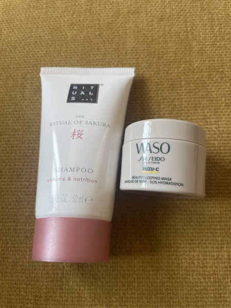 General “Waifs and Strays” Beauty Advent Calendar opening thread 2024