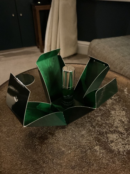 General “Waifs and Strays” Beauty Advent Calendar opening thread 2024