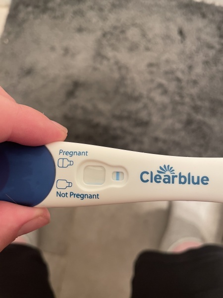 Potentially pregnant -help ! Line eyes