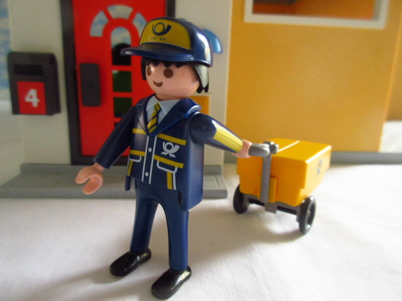 It's advent for the Playmobil people in our house...