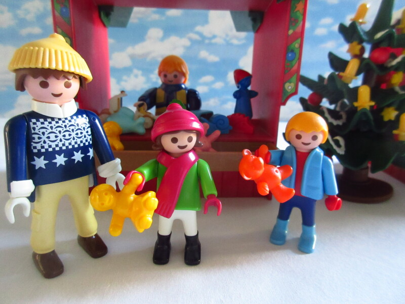 It's advent for the Playmobil people in our house...