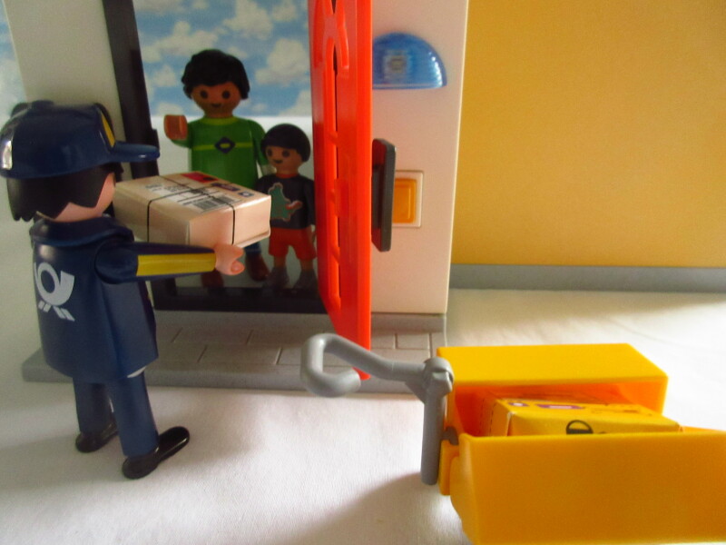 It's advent for the Playmobil people in our house...