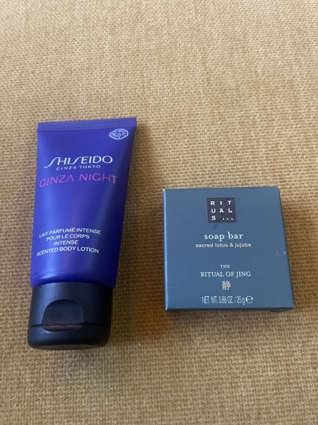 General “Waifs and Strays” Beauty Advent Calendar opening thread 2024