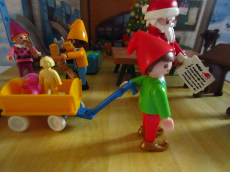 It's advent for the Playmobil people in our house...