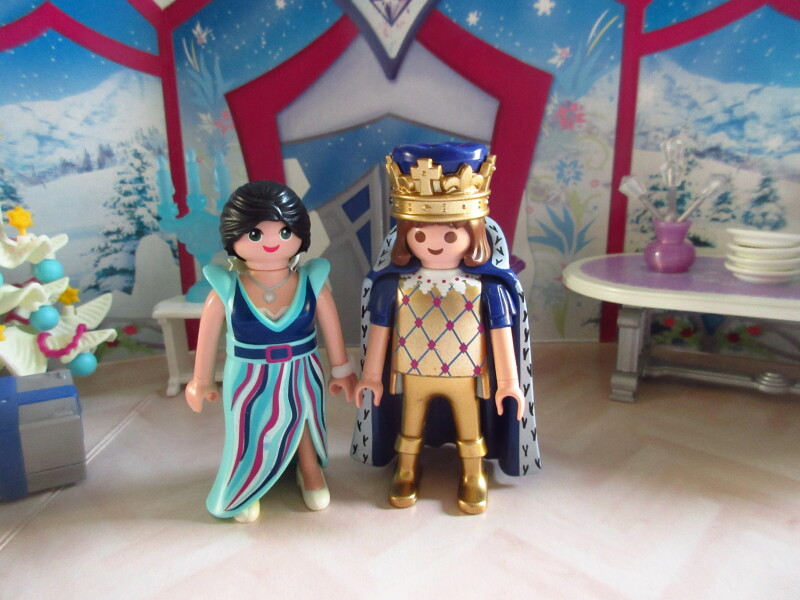 It's advent for the Playmobil people in our house...