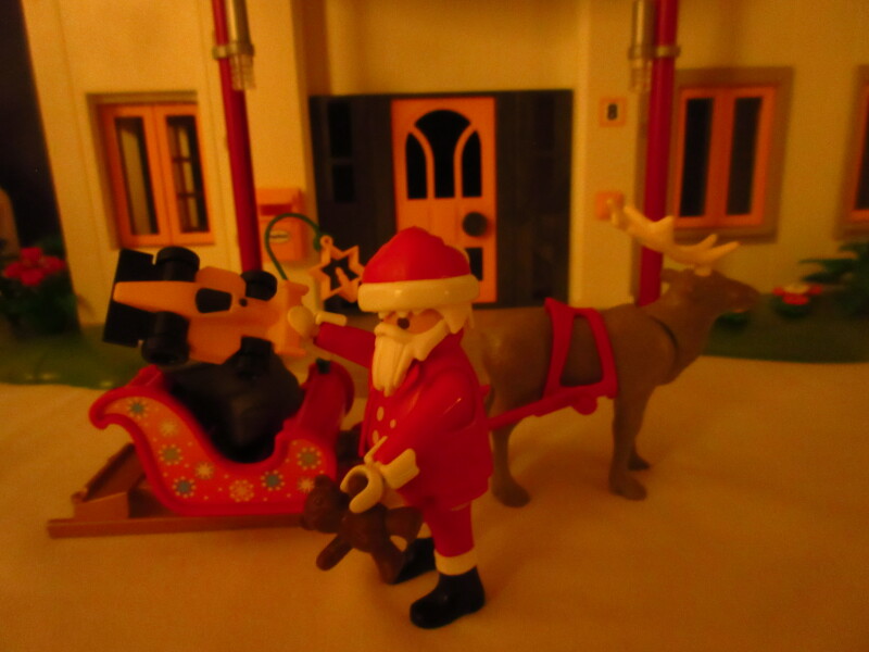It's advent for the Playmobil people in our house...