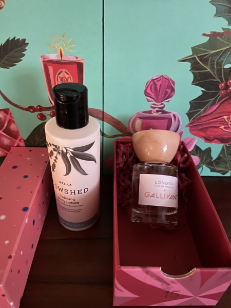 General “Waifs and Strays” Beauty Advent Calendar opening thread 2024