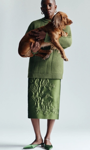 Help what shoes with this dress?