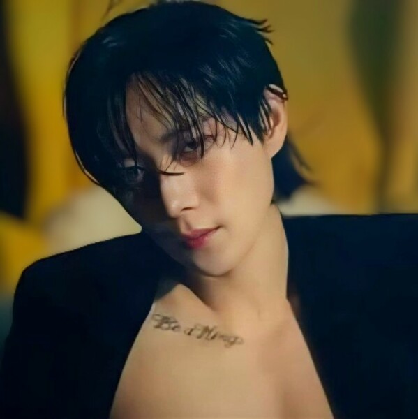 MsLatté’s Daebak Cybercafé (Kdrama addicts #47: Lee Min-Ho’s a no-show, Kim Soo-Hyun cried himself into a dry husk and a sweet mobster sausage supremo is currently charming the noonas. We continue our ongoing mission to spread Kdrama joy. 😘