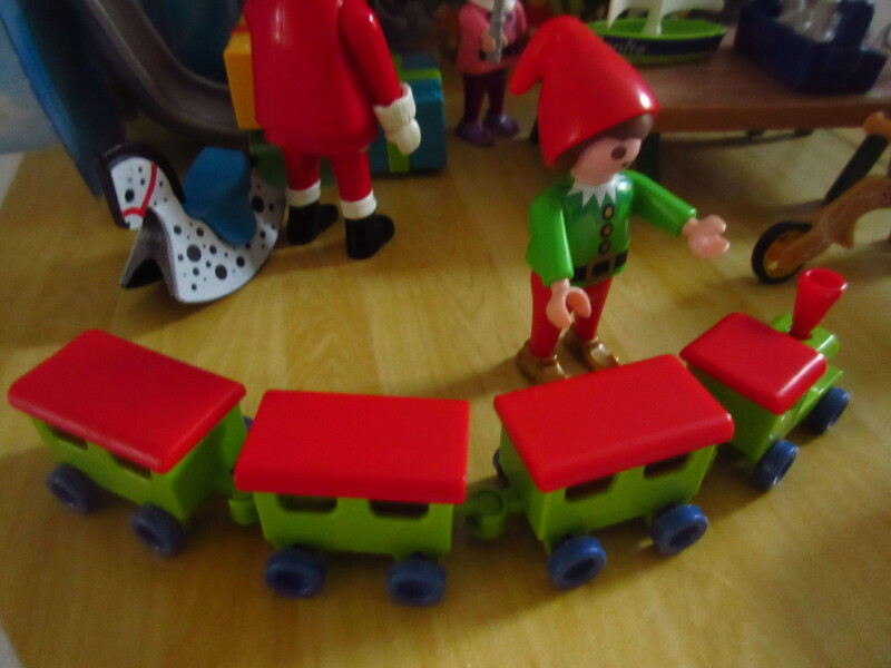 It's advent for the Playmobil people in our house...