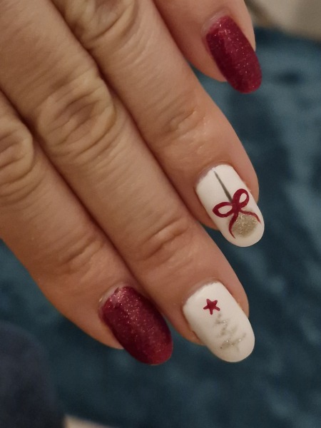 Christmas nails