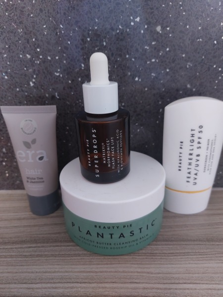 Tempted by beauty treats? Addicted to buying beauty products? Is your collection bursting with favourites? Join fellow beauty lovers in this supportive group!