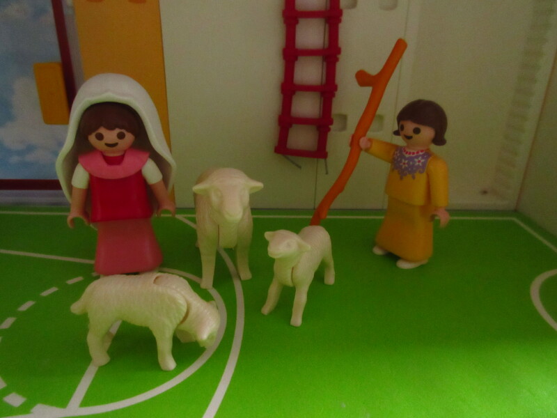 It's advent for the Playmobil people in our house...