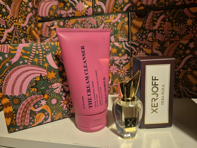 General “Waifs and Strays” Beauty Advent Calendar opening thread 2024