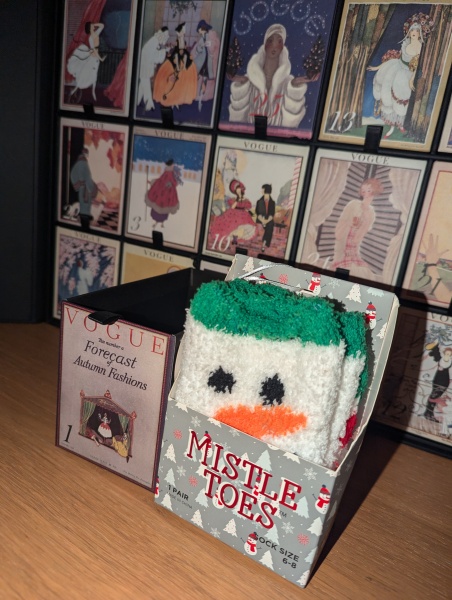 General “Waifs and Strays” Beauty Advent Calendar opening thread 2024