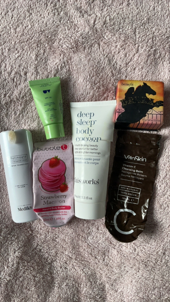 Tempted by beauty treats? Addicted to buying beauty products? Is your collection bursting with favourites? Join fellow beauty lovers in this supportive group!