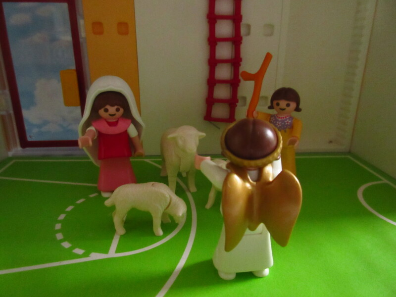 It's advent for the Playmobil people in our house...