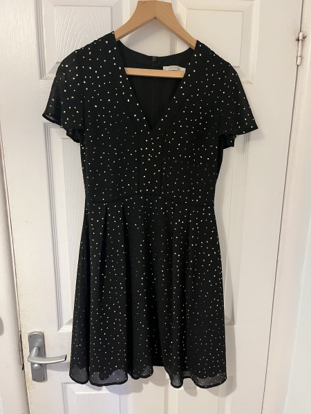 Christmas drinks outfit ideas?