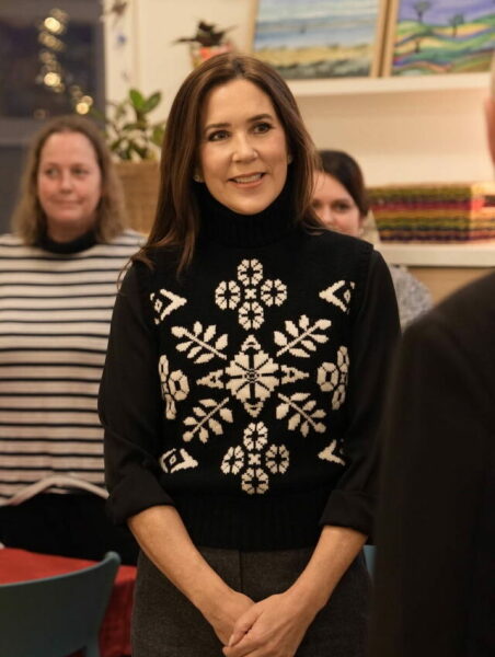 Royal Style: Welcome to the Court of the Dragon Queen!