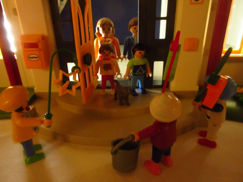It's advent for the Playmobil people in our house...