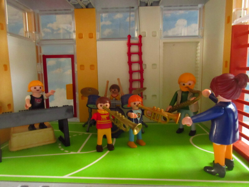 It's advent for the Playmobil people in our house...