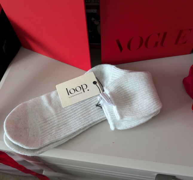 General “Waifs and Strays” Beauty Advent Calendar opening thread 2024