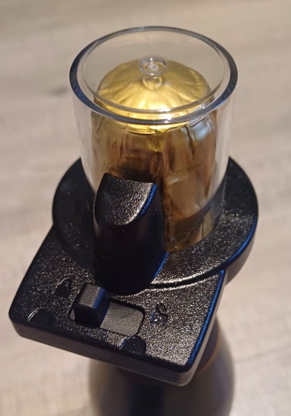 To ask for your help getting this security tag off